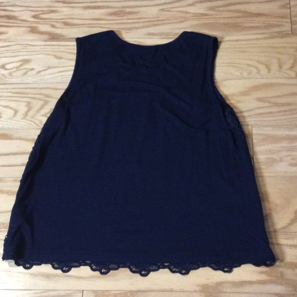 L Nanette Lepore navy lace overlay stretch top - Picture 4 of 15